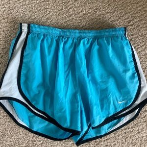 Nike large shorts